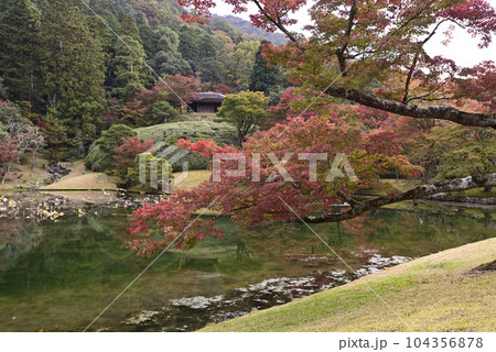 修学院離宮　上離宮　紅葉 104356878