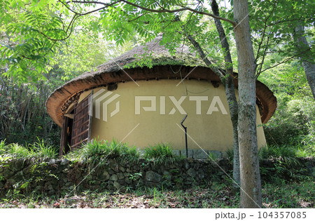 四国村ミウゼアム 宮崎家砂糖しめ小屋（国指定重要有形民俗文化財） 104357085