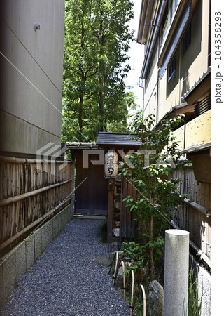六道珍皇寺 黄泉がえりの井戸 六道珍皇寺 黄泉がえりの井戸 104358293