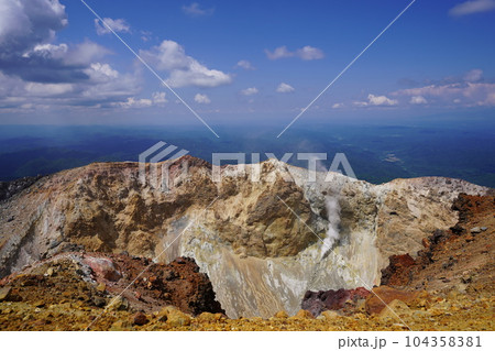 雌阿寒岳火口 雌阿寒岳火口 104358381
