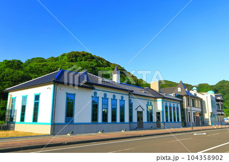 【福井県】晴天の人道の港　敦賀ムゼウム 104358902