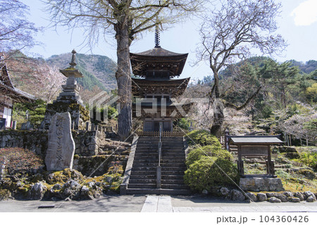 前山寺の三重塔 前山寺の三重塔 104360426