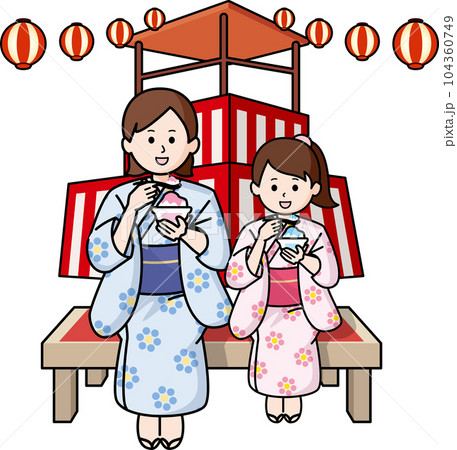夏祭り　かき氷を食べる浴衣の親子とやぐら・提灯 104360749