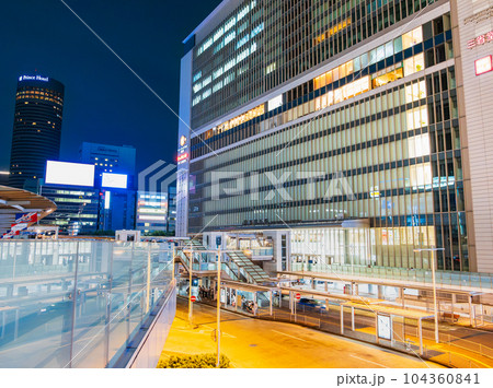 新横浜駅北口　夜景 104360841