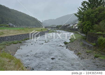 【兵庫県佐用町】平福の町並み 104365440
