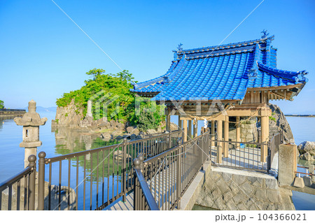 初夏の水島・龍神社 熊本県八代市 初夏の水島・龍神社 熊本県八代市 104366021