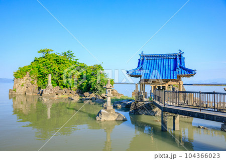 初夏の水島・龍神社 熊本県八代市 初夏の水島・龍神社 熊本県八代市 104366023