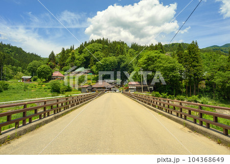 初夏の小谷村【中谷橋】 初夏の小谷村【中谷橋】 104368649