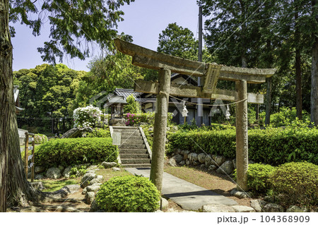 豊原北島神社　稲荷神社　岡山県瀬戸内市 104368909