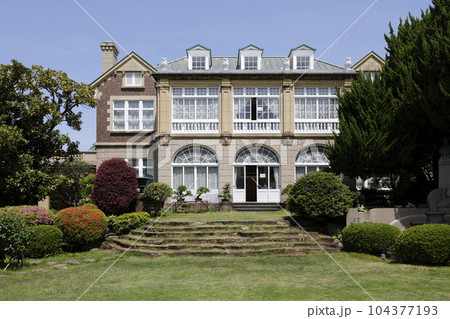 鳩山会館 104377193