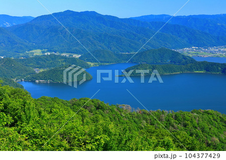 【福井県】三方五湖レインボーライン山頂公園からの眺望 【福井県】三方五湖レインボーライン山頂公園からの眺望 104377429