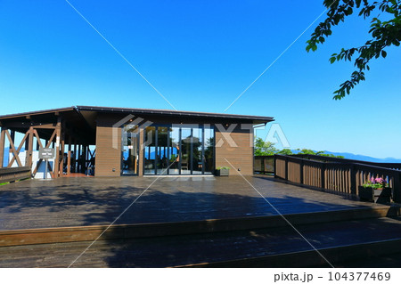 【福井県】快晴の三方五湖レインボーライン山頂公園 【福井県】快晴の三方五湖レインボーライン山頂公園 104377469