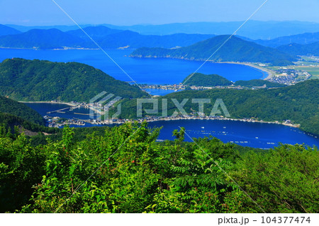 【福井県】三方五湖レインボーライン山頂公園からの眺望 104377474