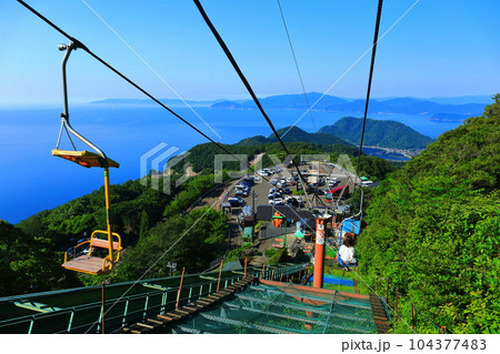 【福井県】三方五湖レインボーライン山頂公園リフトからの眺望 104377483