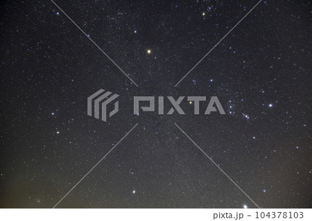 秋の星空 オリオン座の周辺 秋の星空 オリオン座の周辺 104378103