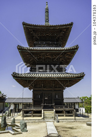 餘慶寺　三重塔　岡山県瀬戸内市 104378163