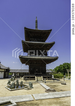 餘慶寺　三重塔　岡山県瀬戸内市 104378169