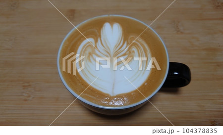 カフェラテ リーフ カフェラテ リーフ 104378835