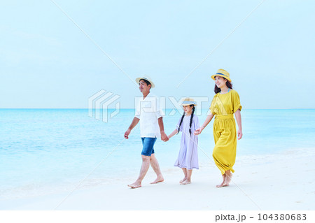 海 ファミリー 海 ファミリー 104380683