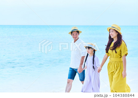 海　ファミリー 104380844