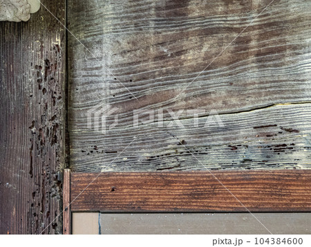 龍潭寺境内　織田信長の側室生駒吉乃の菩提寺久昌寺の本堂が明治32年に移築された　信長時代の木材かも？ 104384600