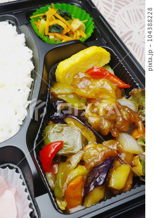 美味しい酢豚弁当 104388228