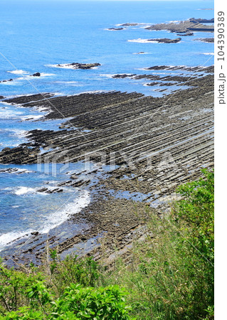 宮崎県 日南海岸国定公園 青い海と鬼の洗濯岩 宮崎県 日南海岸国定公園 青い海と鬼の洗濯岩 104390389