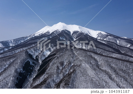 雪景色の岩木山 雪景色の岩木山 104391187