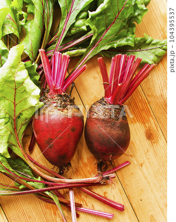 Veggies on wood Veggies on wood 104395537