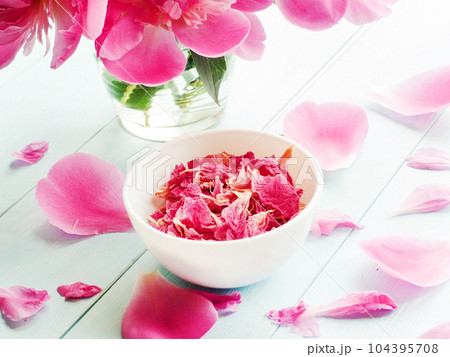 Peony dry flowers tea Peony dry flowers tea 104395708