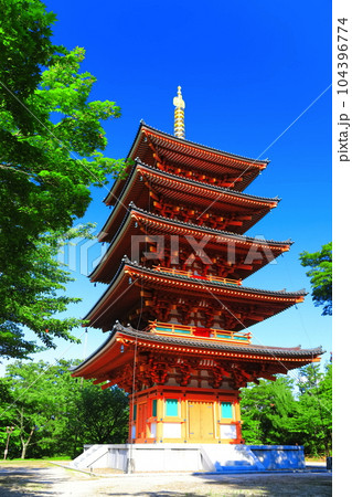 【京都府】新緑の成相寺の五重塔 【京都府】新緑の成相寺の五重塔 104396774