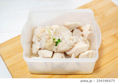 鶏むね肉のレンチン蒸し 鶏むね肉のレンチン蒸し 104396875