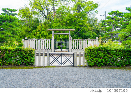 京都市伏見区　第七十二代　白河天皇　成菩提院陵 104397196