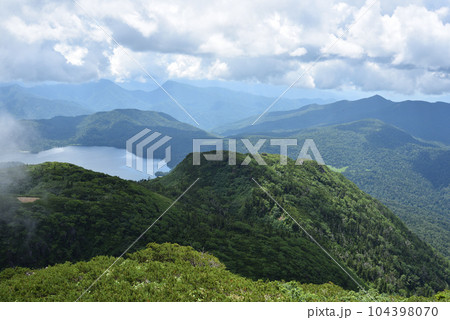 燧ケ岳登山、御池ルート、尾瀬、福島県 燧ケ岳登山、御池ルート、尾瀬、福島県 104398070