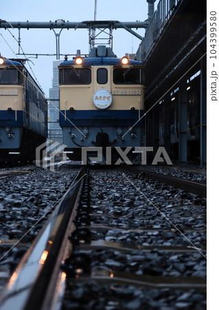 旧東京機関区に並べられたEF65形電気機関車「青い名機、再び。」撮影会にて_2023/4/15撮影 旧東京機関区に並べられたEF65形電気機関車「青い名機、再び。」撮影会にて_2023/4/15撮影 104399580