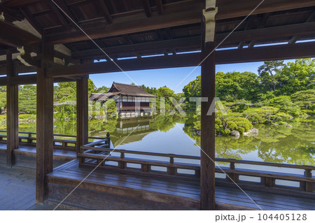 京都 平安神宮 泰平閣から見る尚美館 京都 平安神宮 泰平閣から見る尚美館 104405128