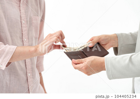 友達とお金の貸し借り 友達とお金の貸し借り 104405234