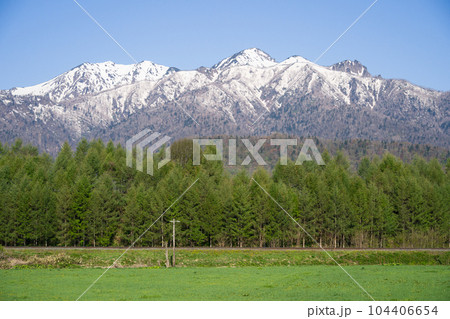 根室本線から見る芦別岳　芦別山 104406654