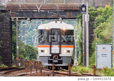 【東海道本線】境内を通過する臨時列車 104411878