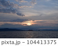 朝日と雲 104413375
