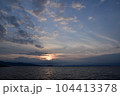 朝日と雲 104413378
