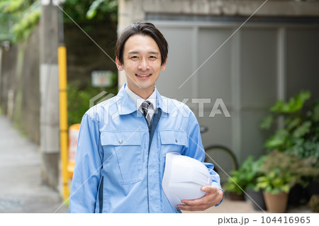 作業服の男性 作業服の男性 104416965