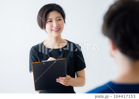 黒いワンピースのスタッフ 黒いワンピースのスタッフ 104417153