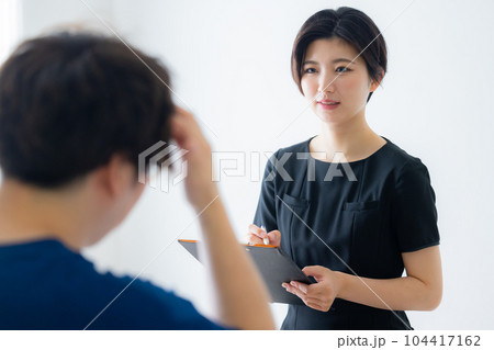 黒いワンピースのスタッフ 黒いワンピースのスタッフ 104417162