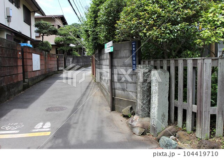 佐助稲荷道、銭洗弁財天道 104419710