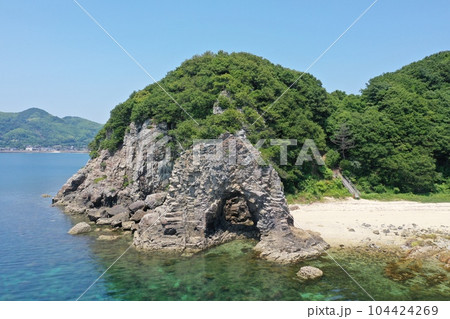 周防大島の巌門 104424269