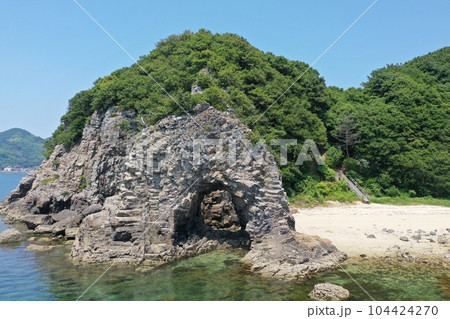 周防大島の巌門 周防大島の巌門 104424270
