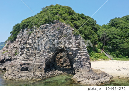 周防大島の巌門 104424272