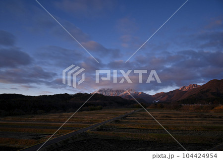 夕暮れの御机みつめ 夕暮れの御机みつめ 104424954