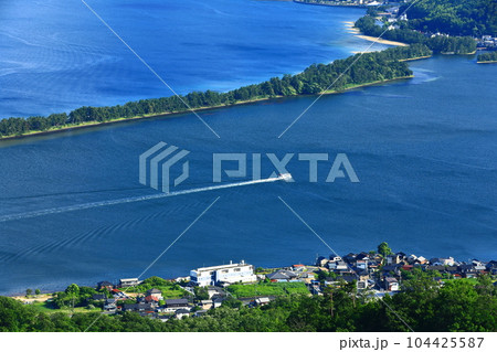 【京都府】晴天の天橋立 104425587